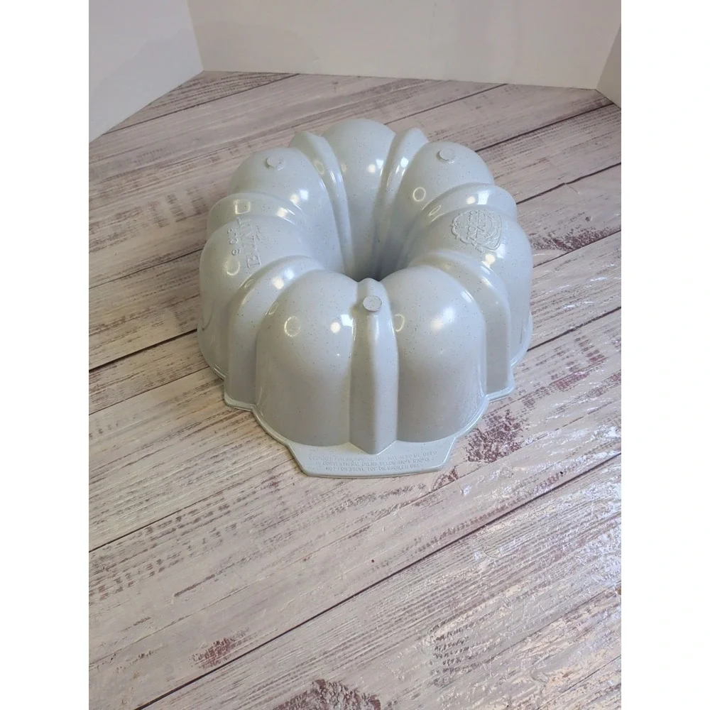 Nordic Ware Bundt Tube Pan 9 inch, 9 cup Gray Microwave Safe Made USA